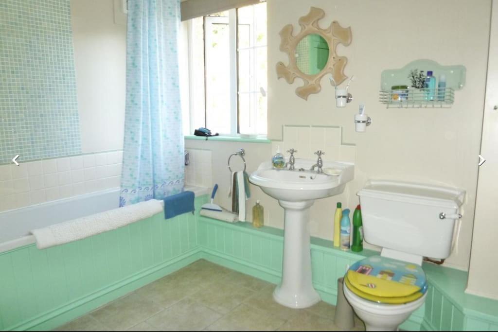 Lovely Cornish Cottage In Small Village Setting Saint Hilary  Eksteriør billede